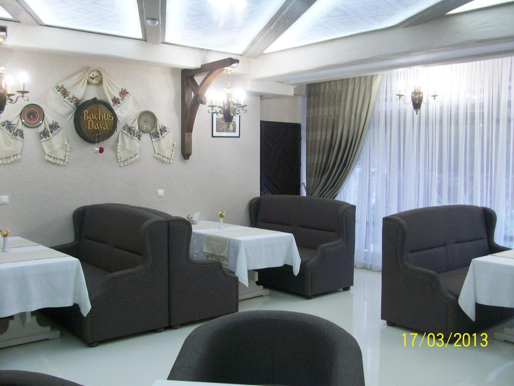 Hotel BACHUS Kischinau Zimmer foto
