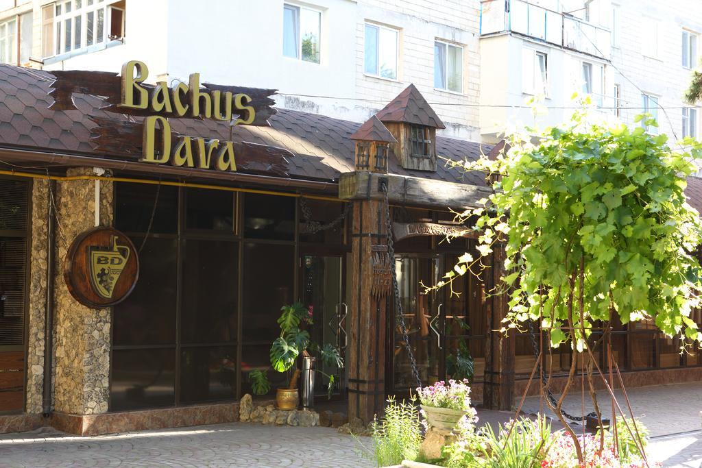 Hotel BACHUS Kischinau Zimmer foto